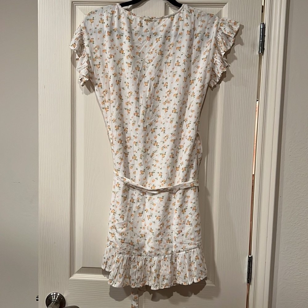 Billabong Wrap and Roll Floral mini dress - Picture 2 of 8